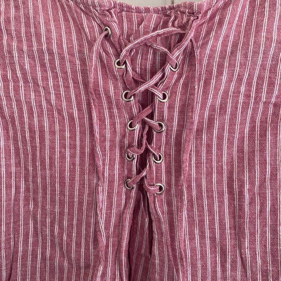 Vince Camuto Women's Sleeveless Ticking Stripe Split Back Blouse - Picture 7 of 9